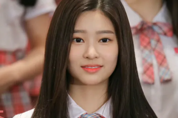 Kim Min-ju press photo