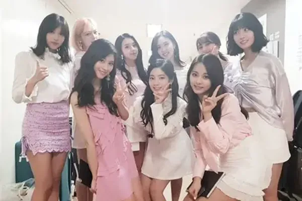 Artists and Groups Associated With JYP